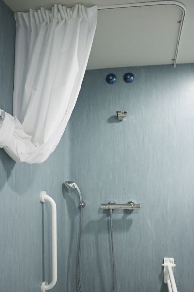 Shower Rail Installation