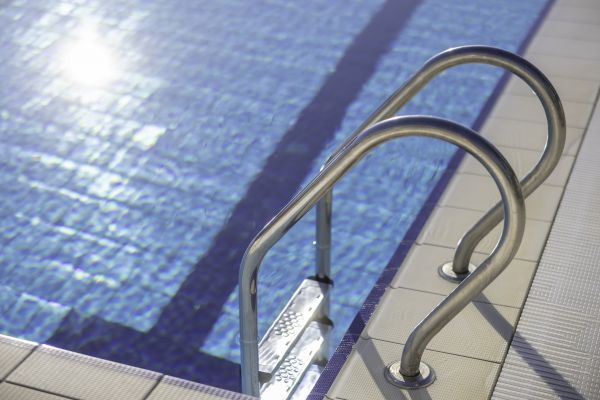 Pool Ladder Setup