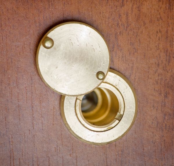 Peephole Placement