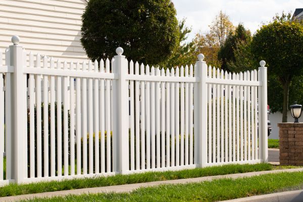 Vinyl Fence Installation - Vinyl Fence Installation Oconomowoc, Wisconsin