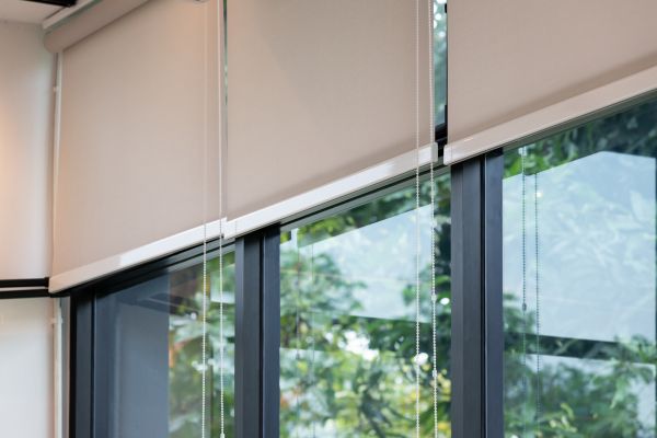 Window Blind Hanging